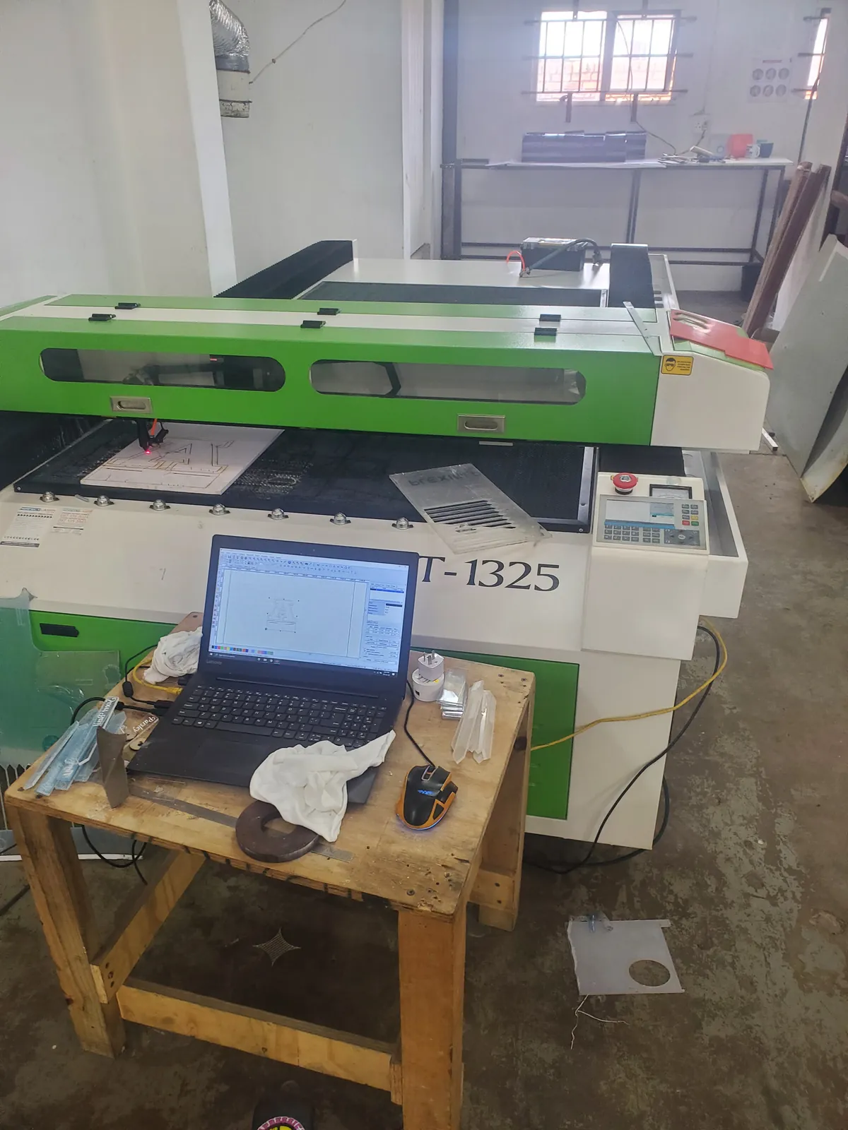 CO2 Laser Cutting